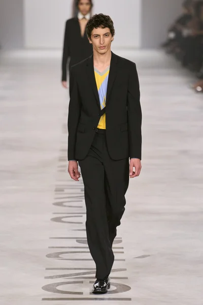 Look 31